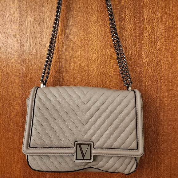 Victoria's Secret The Victoria - Picture 2 of 5